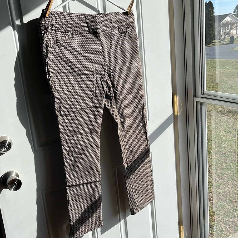 NWT Women’s ankle length pants